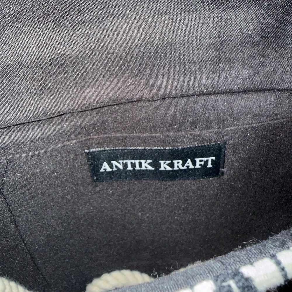 Antik Kraft beautiful antik